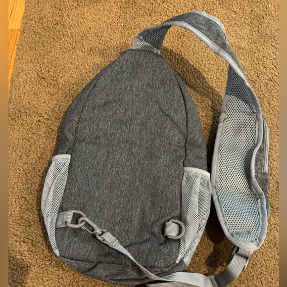 Crossbody/sling - Picture 2 of 5